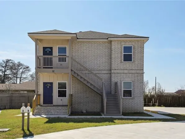 32 Ashton Cox Dr #A, Gretna, LA 70053