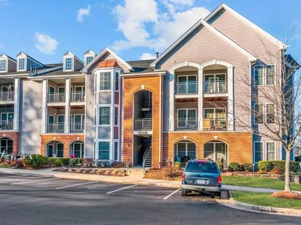 46622 Drysdale Ter Unit 300, Sterling, VA 20165