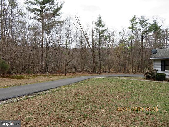 5th image of 701 Hemlock Hill Ln