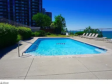 11850 Edgewater Dr #722 — Photo 3