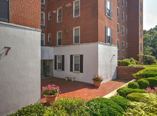 7 4th St APT 5F, Stamford, CT 06905