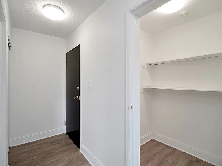 908 Market St — Photo 15