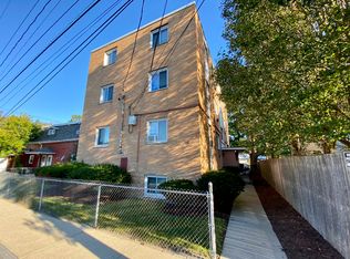 6 Waterloo St #2, Hyde Park, MA 02136