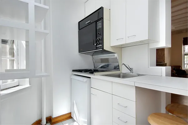 Sold by Douglas Elliman | media 10