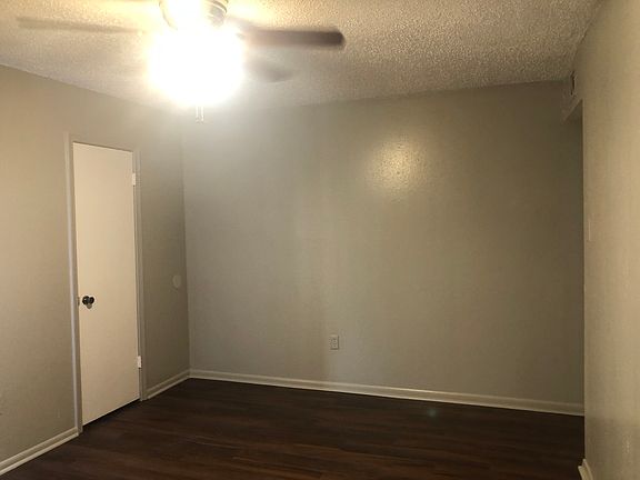 3rd image of 2112 Emerson St APT B