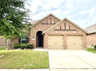 1512 Nightingale Dr, Aubrey, TX 76227