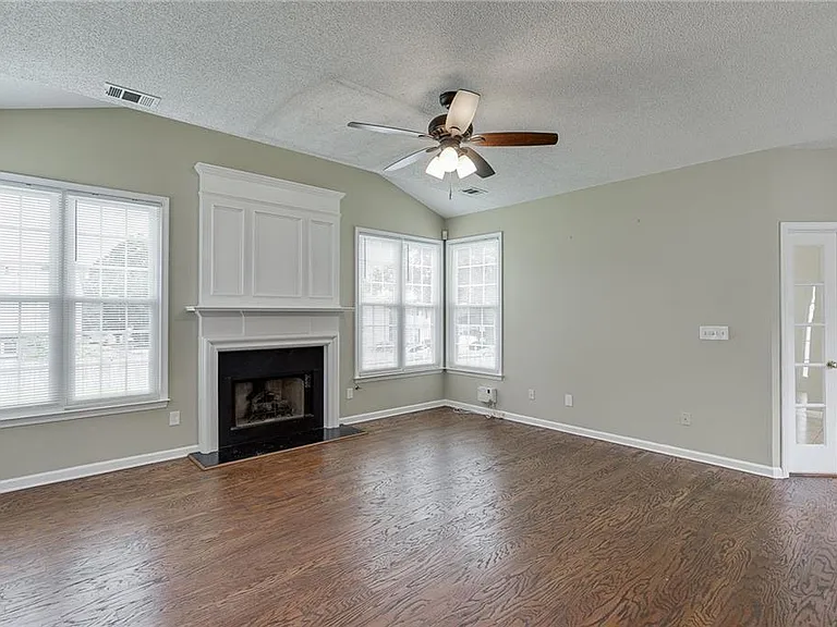 305 Leatherman Ct — Photo 17