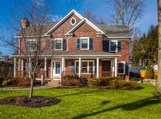 19 Hill St, Rye, NY 10580