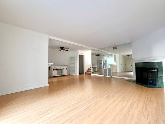 4th image of 21500 Califa St #63