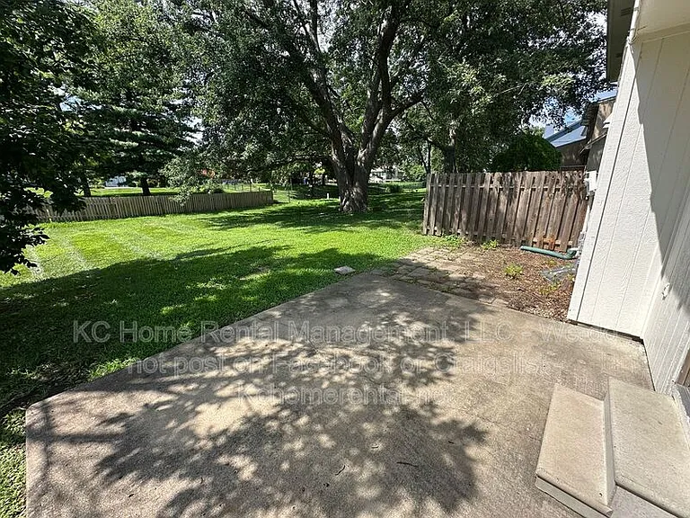 3870 SW Harbor Dr — Photo 33