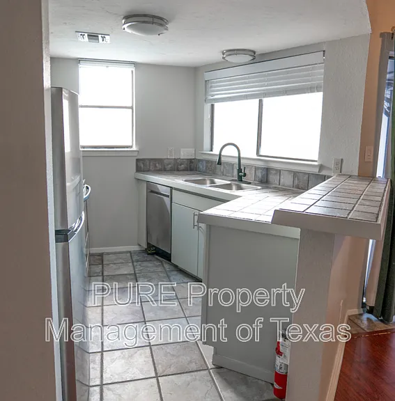 2500 Burleson Rd #521 — Photo 7