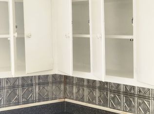 3904 Groveland Ave, Baltimore, MD 21215