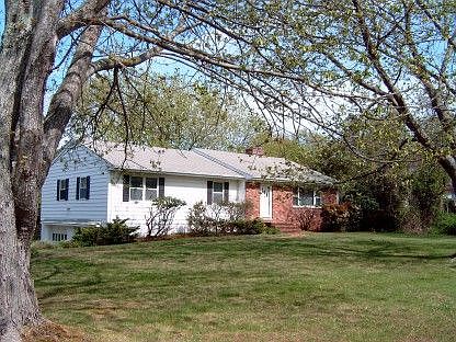1st image of 4 Mimosa Dr