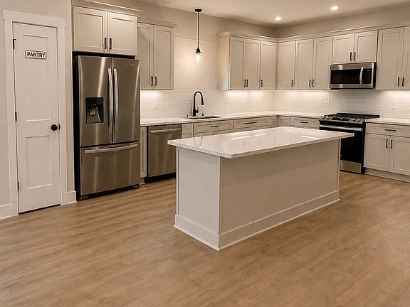 2nd image of 306 Brody Cir #306B