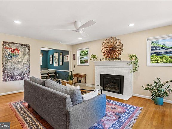 4th image of 5113 Flanders Ave