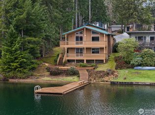 1840 E Phillips Lake Loop Rd, Shelton, WA 98584