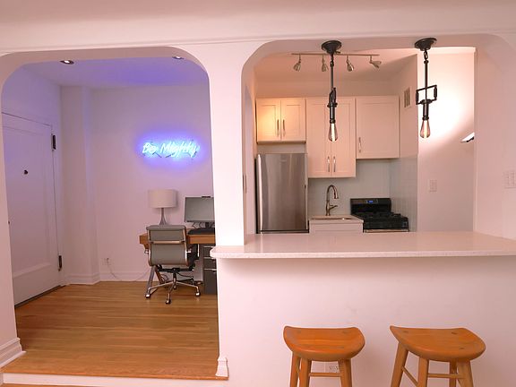 2nd image of 72 Orange St APT 5E