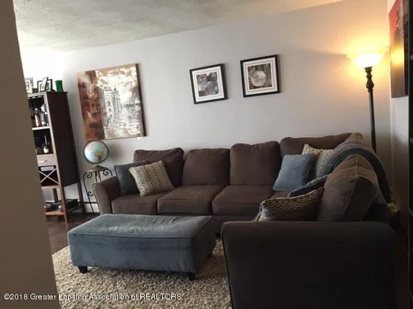 1043 Kimberly Dr APT 12, Lansing, MI 48912