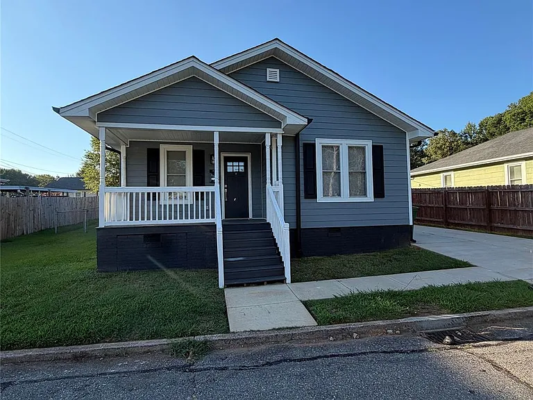 287 Scoggins St — Photo 1