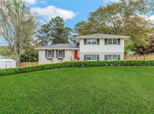 5485 Chanterella Ct, Lilburn, GA 30047