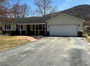 7 Neil Dr, Bradford, PA 16701