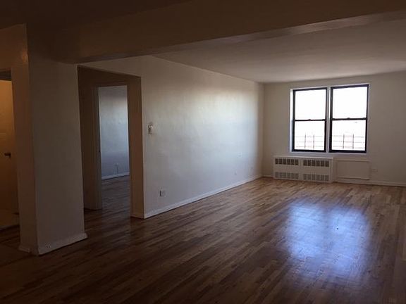 5th image of 1625 Rockaway Pkwy #7V