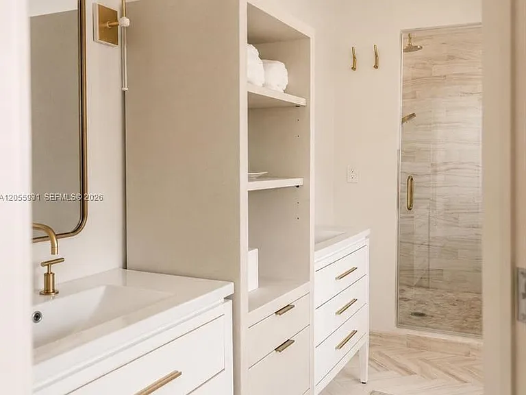 3190 Sheridan Ave — Photo 27