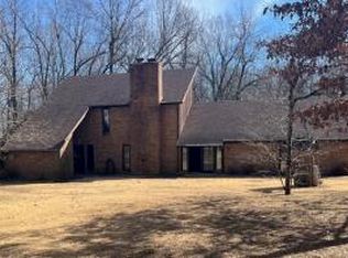 1365 May Ln, Harrison, AR 72601