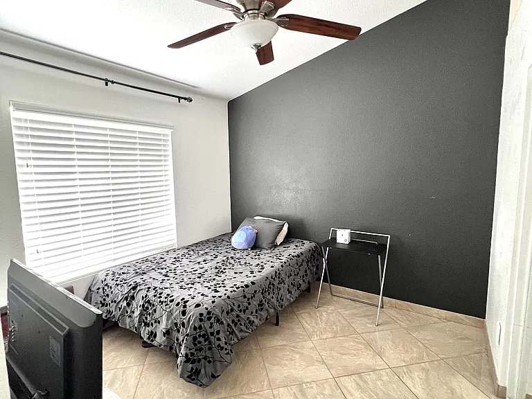 23232 Trillium Dr — Photo 20