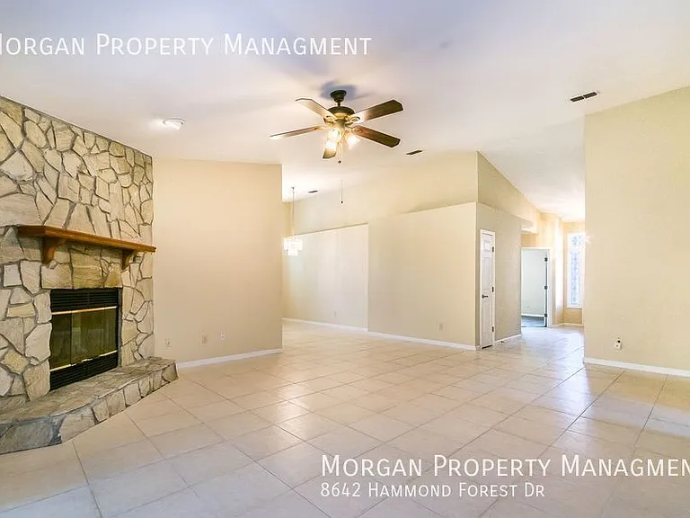 8642 Hammond Forest Dr — Photo 6
