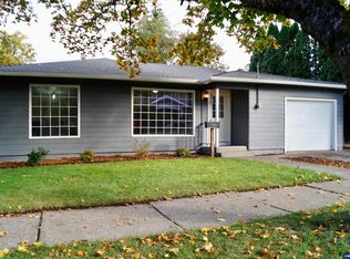 253 S 2nd St, Lebanon, OR 97355