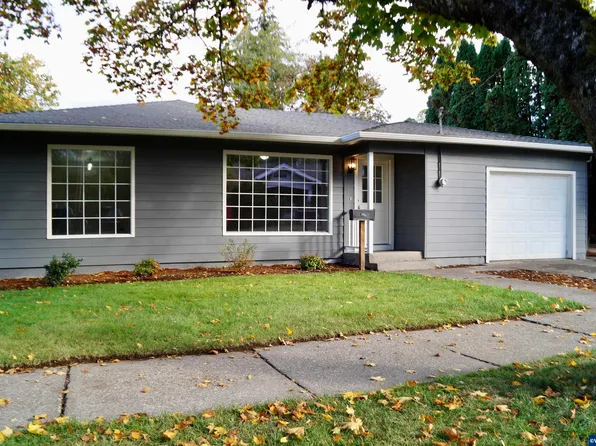 253 S 2nd St, Lebanon, OR 97355