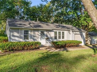 7036 Hunter St, Raytown, MO 64133