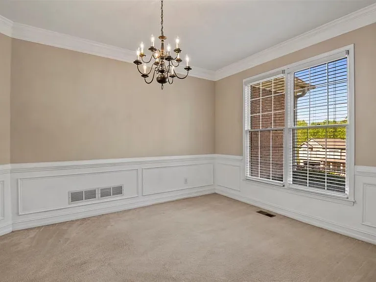 4735 Dartmoor Ln — Photo 3