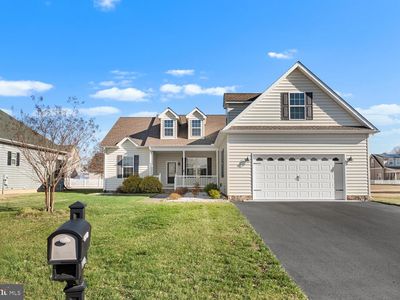225 Ponds Edge Dr, Felton, DE, 19943