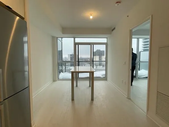 10 Gibbs Rd #1003, Toronto, ON M9B 0E2