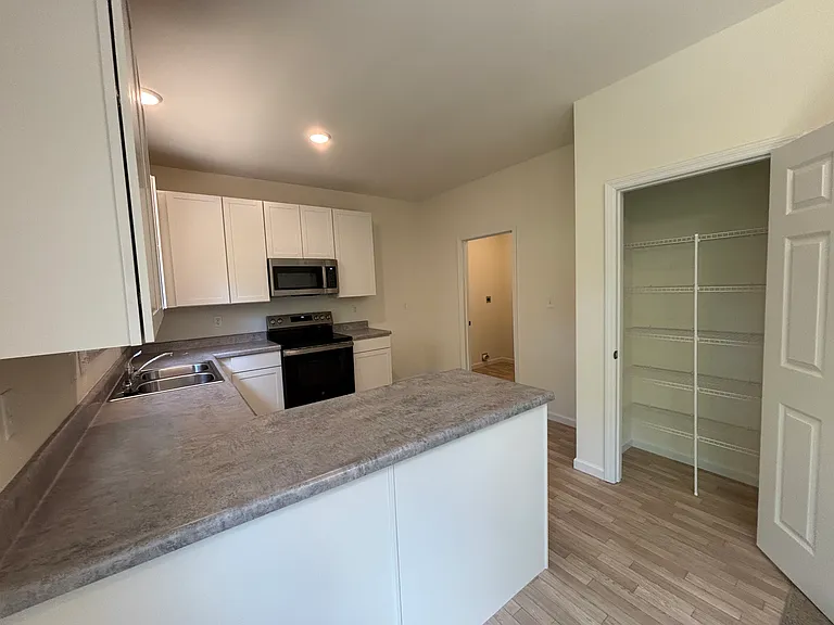 463 Sweetgrass Dr — Photo 32