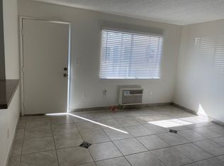 10875 White St #1, Sun Valley, CA 91352