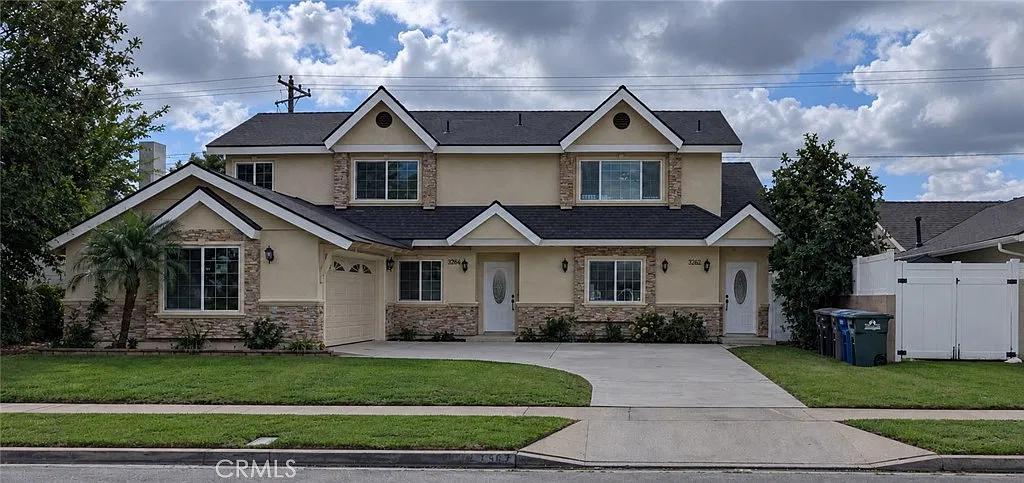 4 bed, 1400 sqft, $4,900 — Photo 1