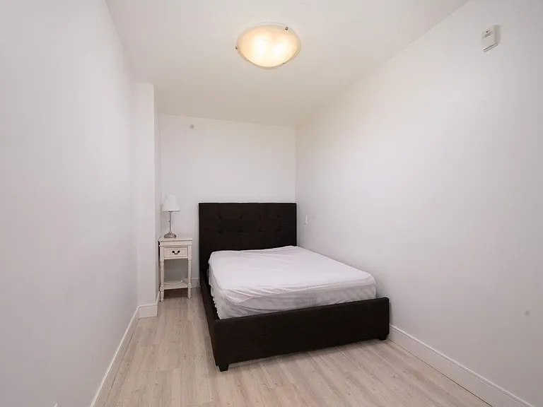 4548 Hastings St — Photo 13
