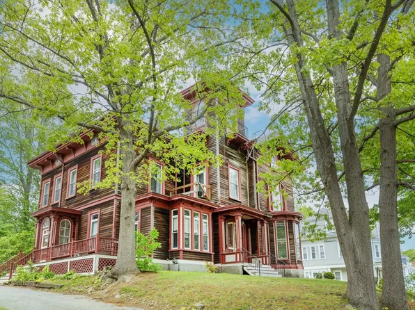 4 Mount Vernon St APT 1, Haverhill, MA 01830