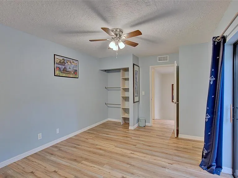 2612 2nd Ct — Photo 20