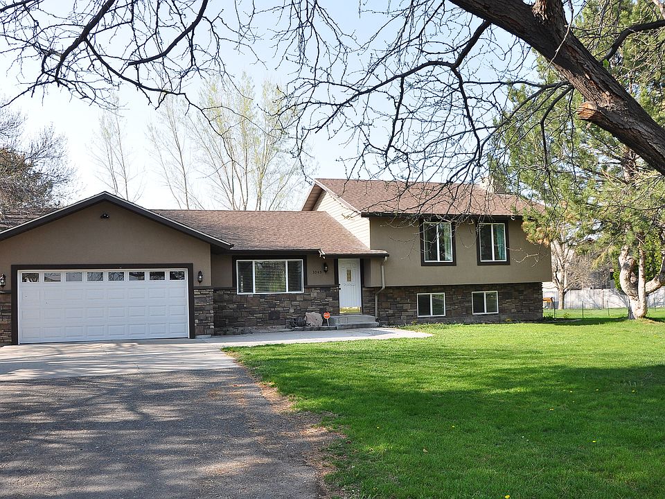 1st image of 3045 Woodridge Dr