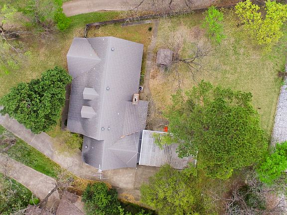 5th image of 2305 Westfield Dr