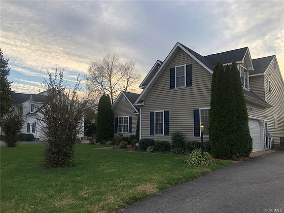 3rd image of 3212 Oakington Dr
