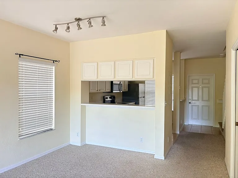 8162 Pacific Beach Dr — Photo 18