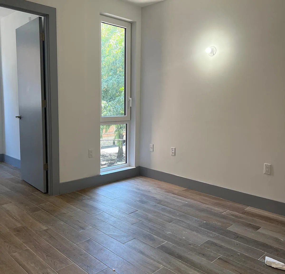 2 bed, 800 sqft, $3,058 — Photo 4