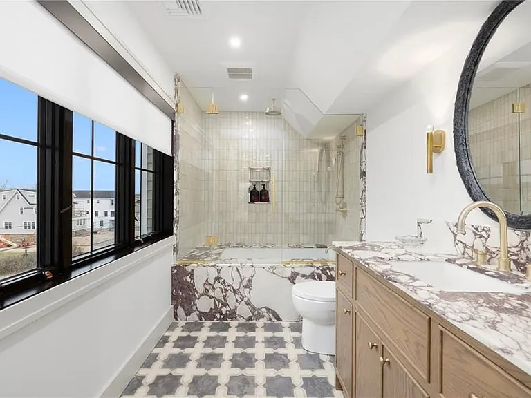 41 Atlantic Ave — Photo 34