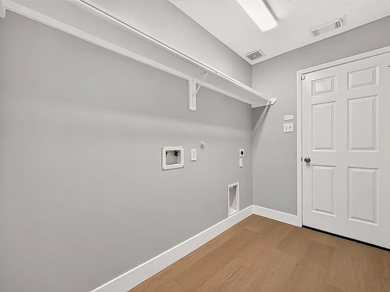 22210 Bellow Glen Dr — Photo 22