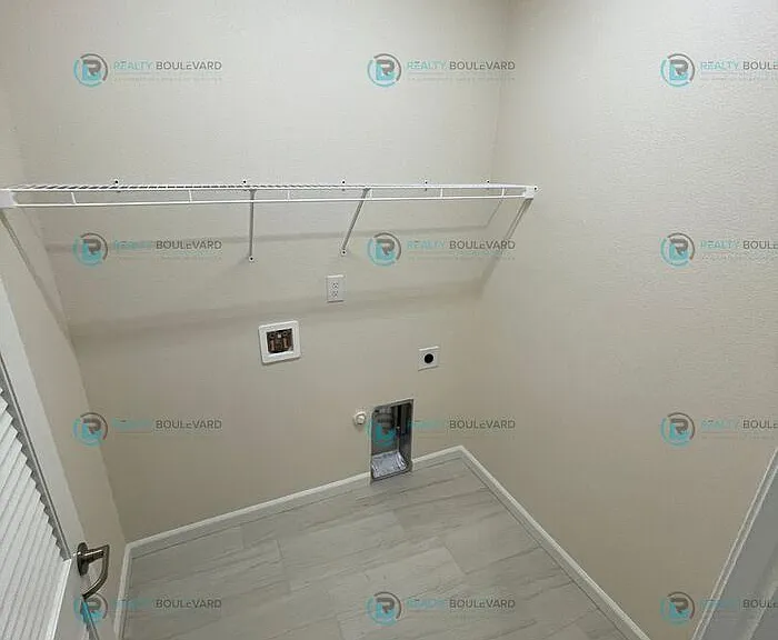 1011 Middle Gate Rd #1011 — Photo 34